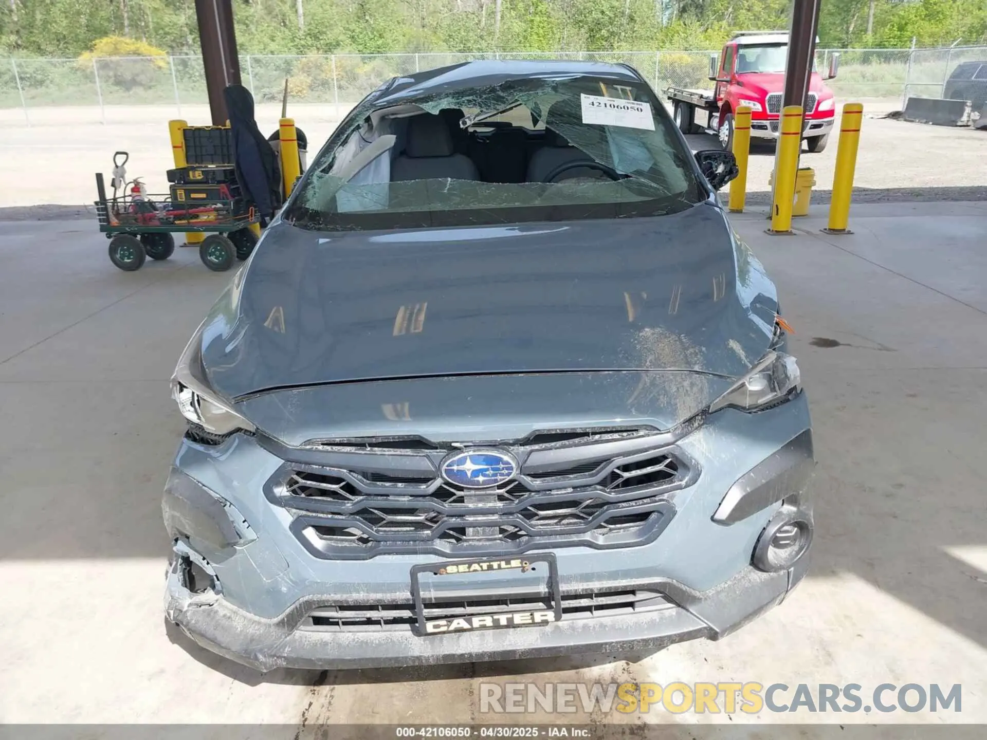 12 fotografías del automóvil dañado JF2GUABCXRH396891 SUBARU CROSSTREK 2024