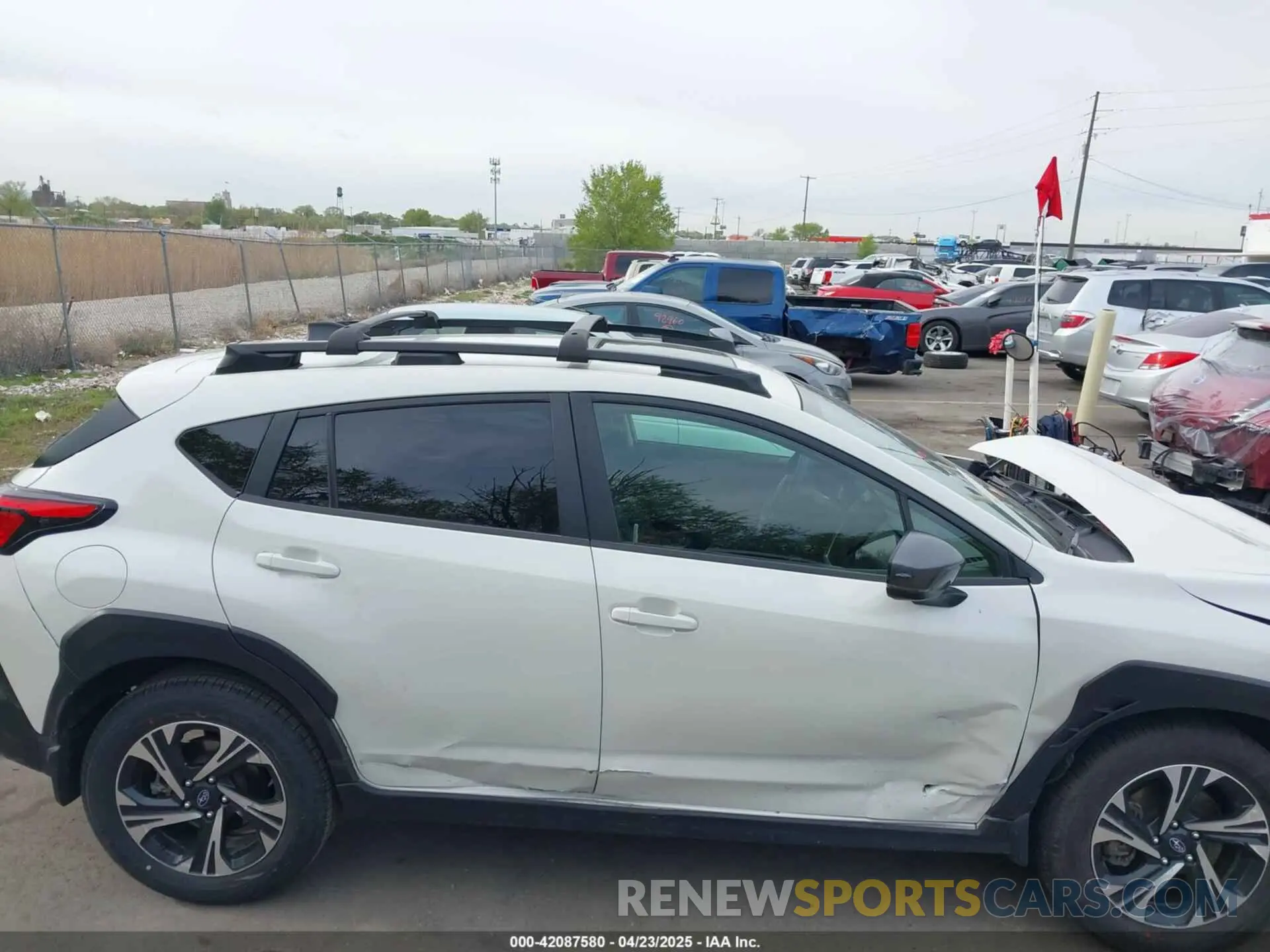12 fotografías del automóvil dañado JF2GUADC0R8302580 SUBARU CROSSTREK 2024