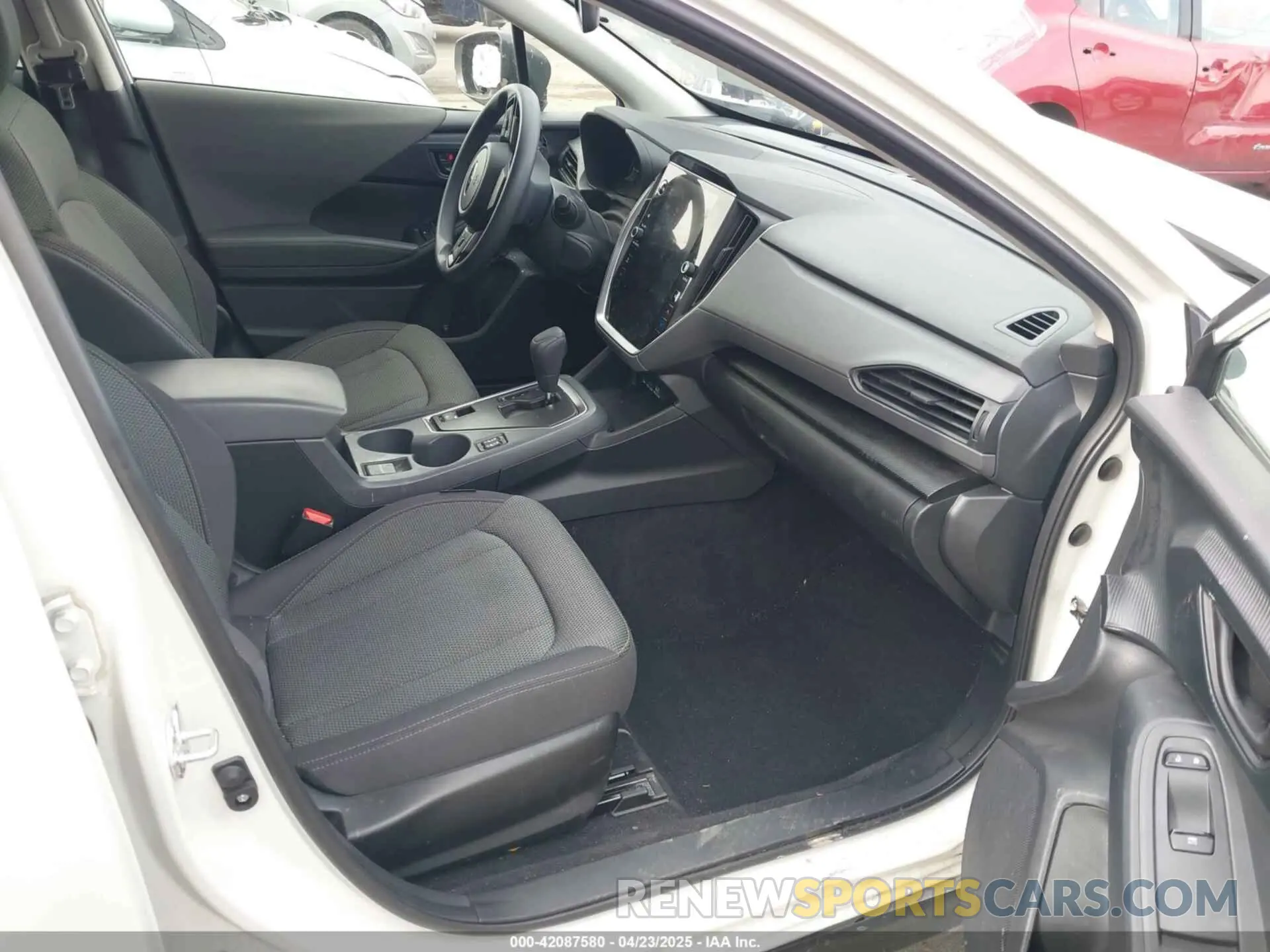 5 fotografías del automóvil dañado JF2GUADC0R8302580 SUBARU CROSSTREK 2024