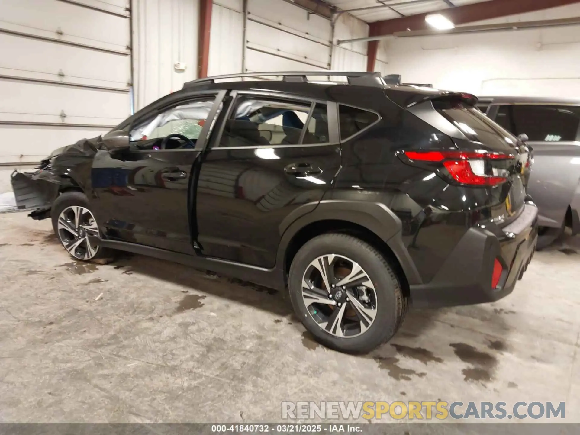 3 fotografías del automóvil dañado JF2GUADC0R8377800 SUBARU CROSSTREK 2024