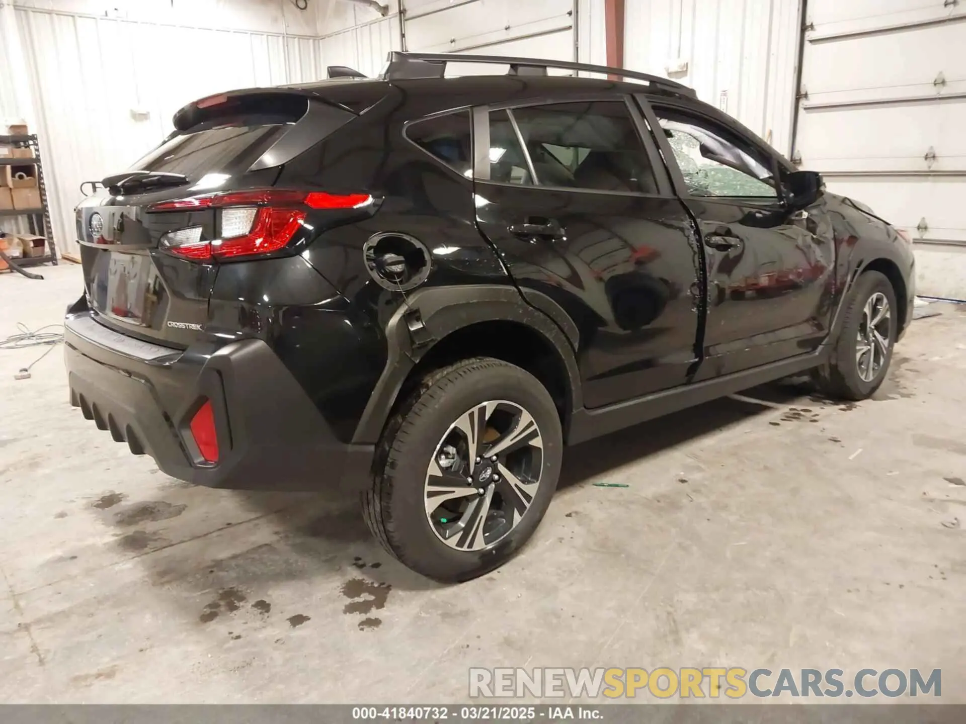 4 fotografías del automóvil dañado JF2GUADC0R8377800 SUBARU CROSSTREK 2024