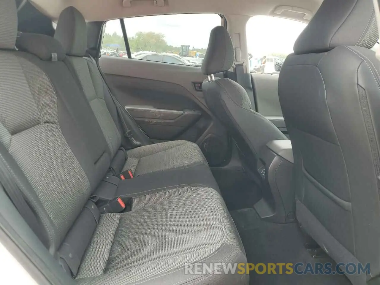 11 fotografías del automóvil dañado JF2GUADC1R8204884 SUBARU CROSSTREK 2024
