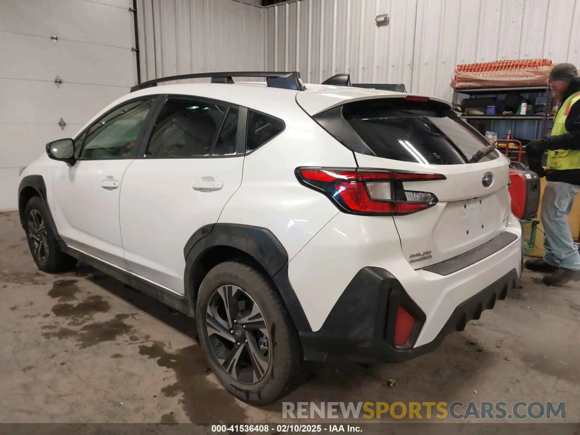3 fotografías del automóvil dañado JF2GUADC1RH320232 SUBARU CROSSTREK 2024