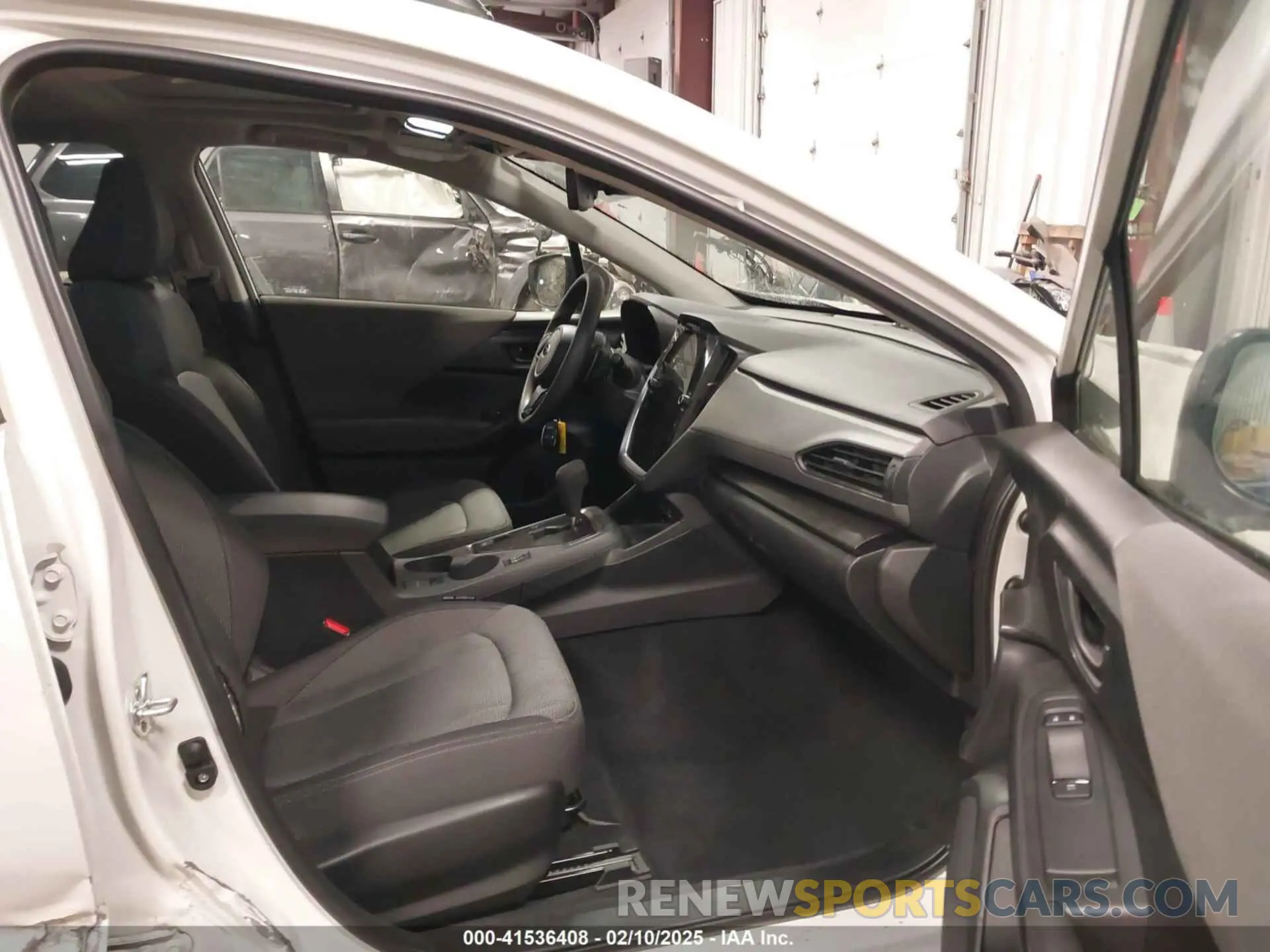 5 fotografías del automóvil dañado JF2GUADC1RH320232 SUBARU CROSSTREK 2024