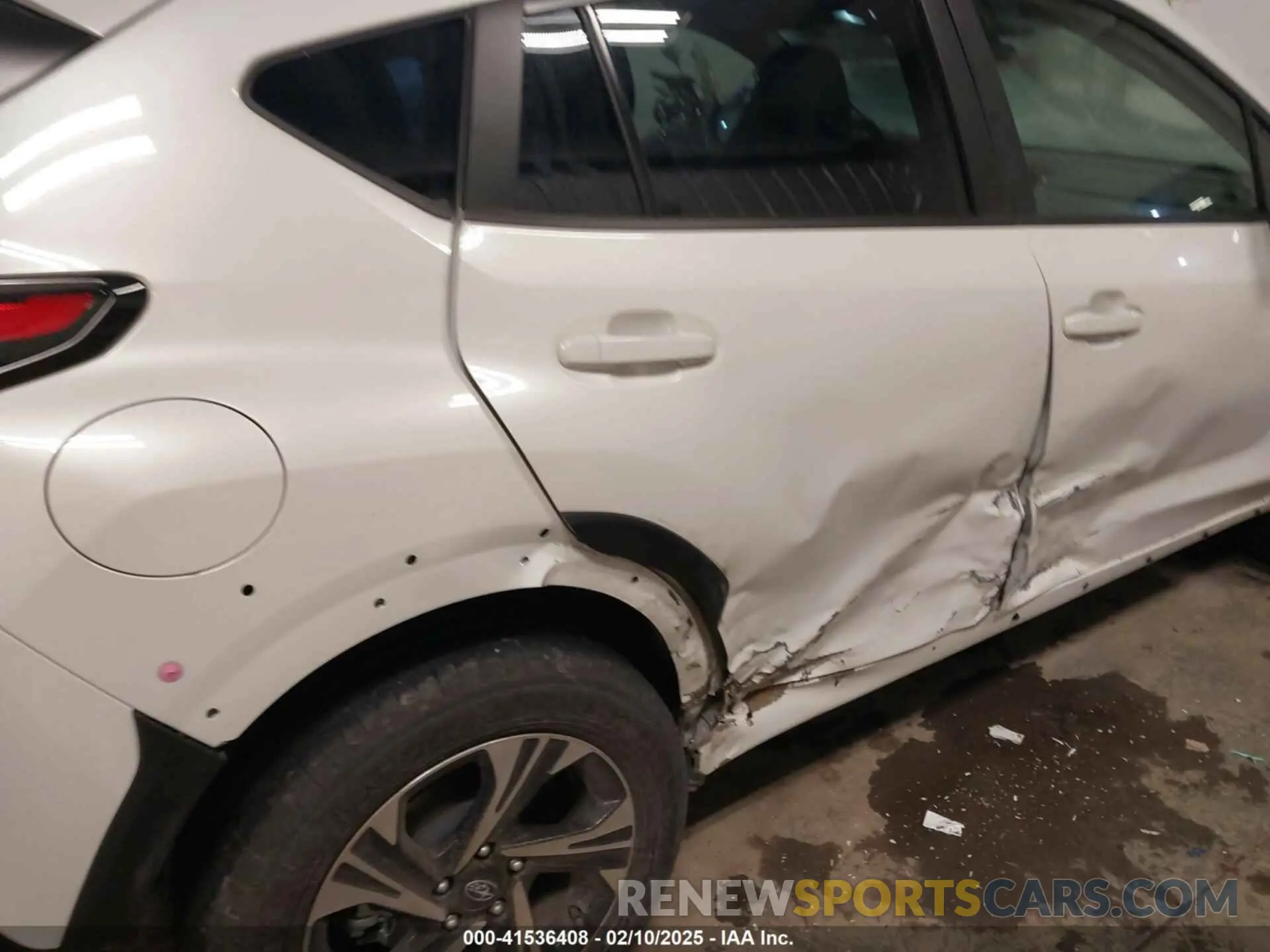 6 fotografías del automóvil dañado JF2GUADC1RH320232 SUBARU CROSSTREK 2024