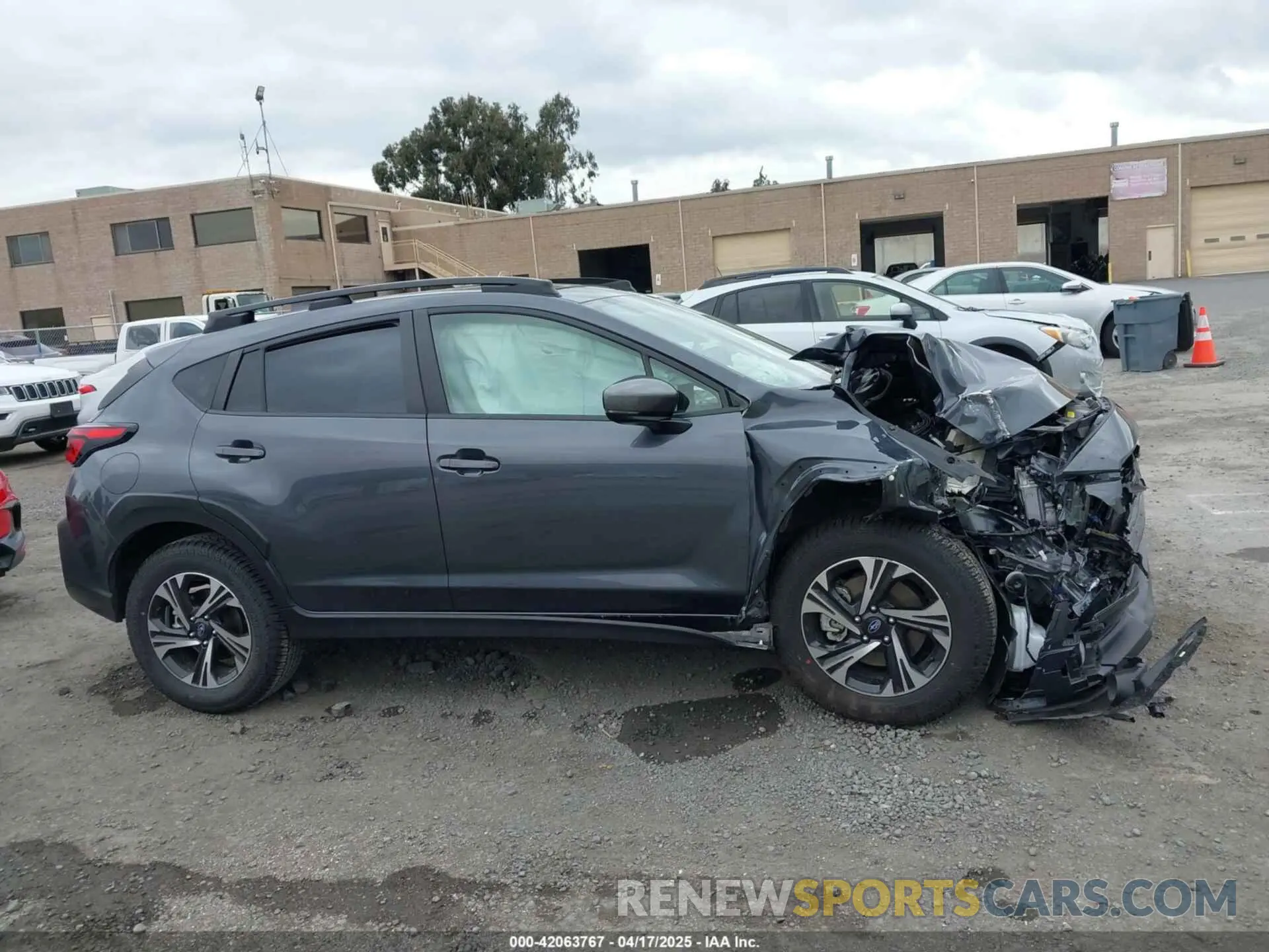 12 fotografías del automóvil dañado JF2GUADC1RH348323 SUBARU CROSSTREK 2024