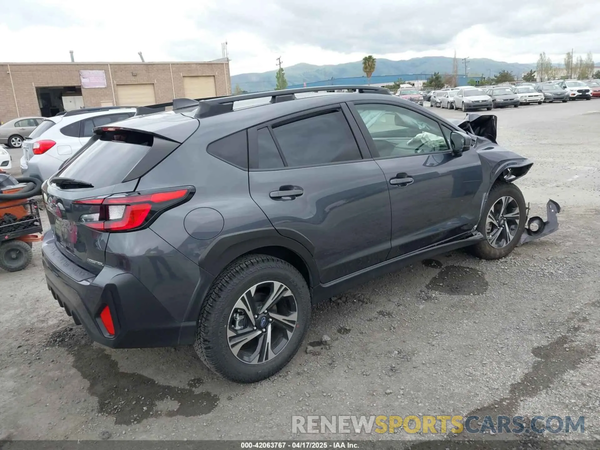 4 fotografías del automóvil dañado JF2GUADC1RH348323 SUBARU CROSSTREK 2024