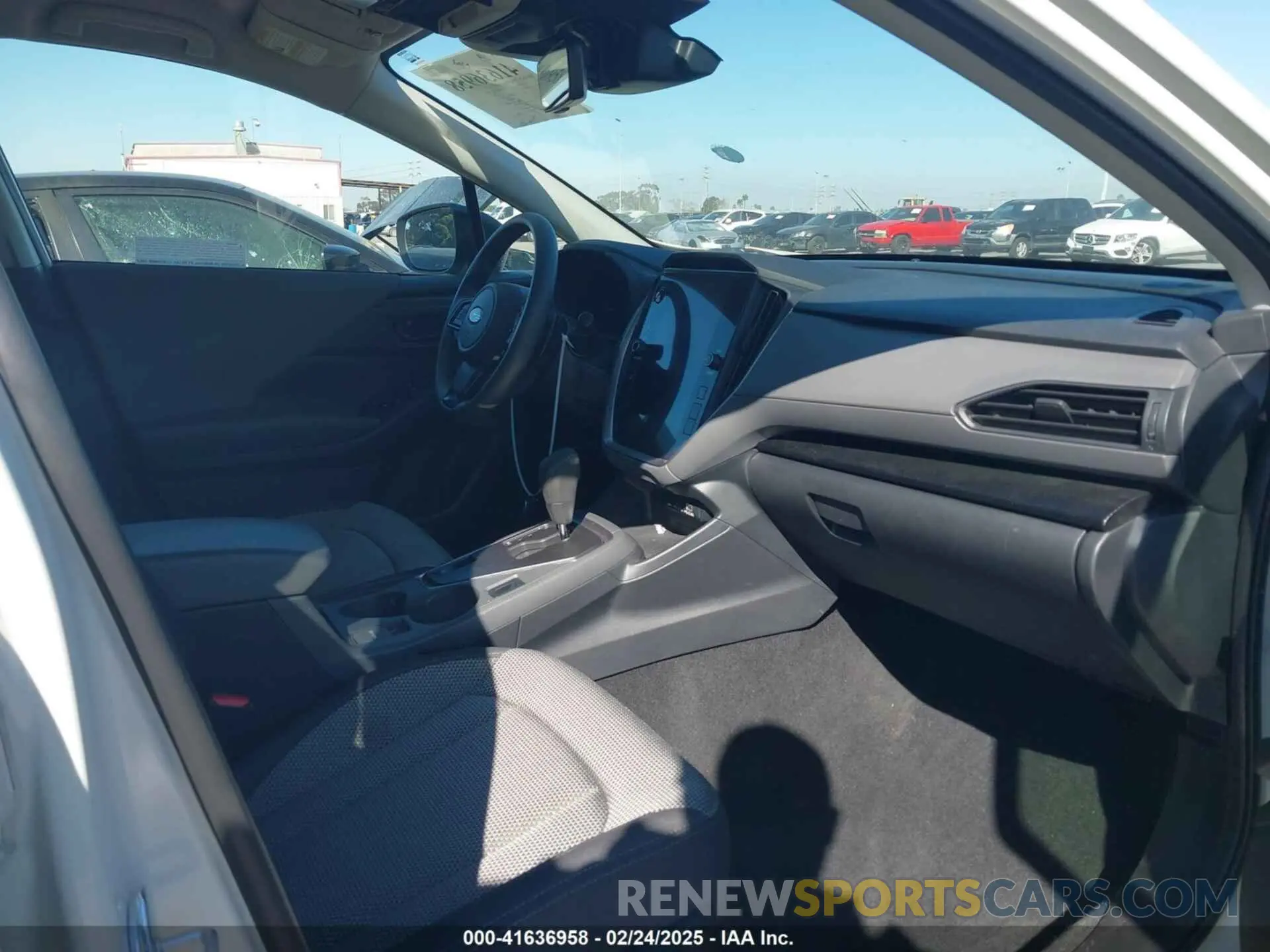 5 fotografías del automóvil dañado JF2GUADC4R8851019 SUBARU CROSSTREK 2024