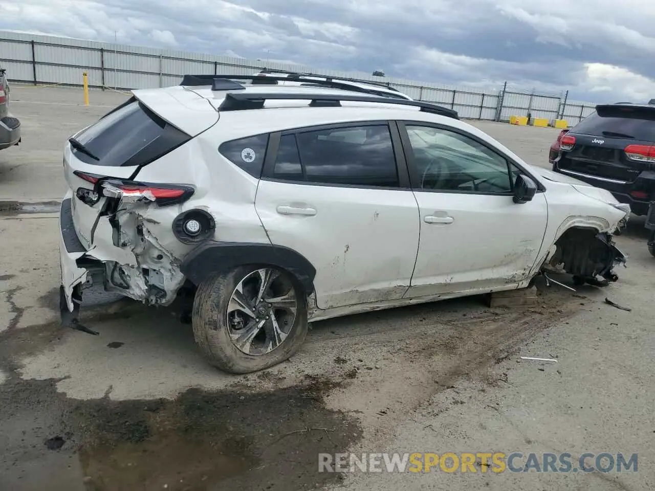 3 fotografías del automóvil dañado JF2GUADC5R8203155 SUBARU CROSSTREK 2024
