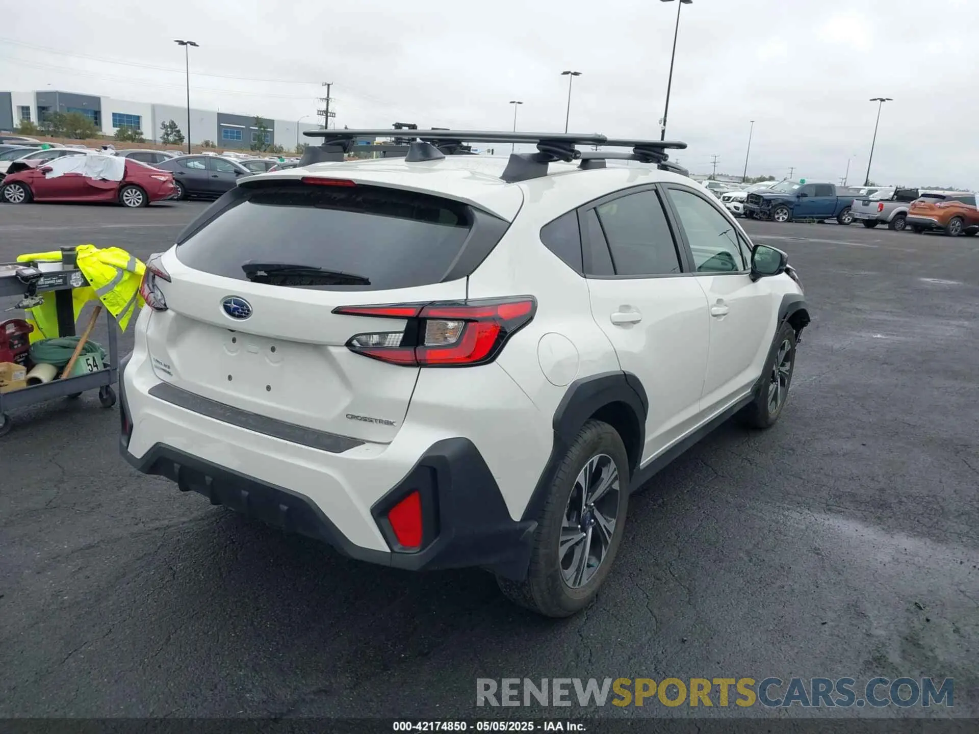 4 fotografías del automóvil dañado JF2GUADC5R8290118 SUBARU CROSSTREK 2024