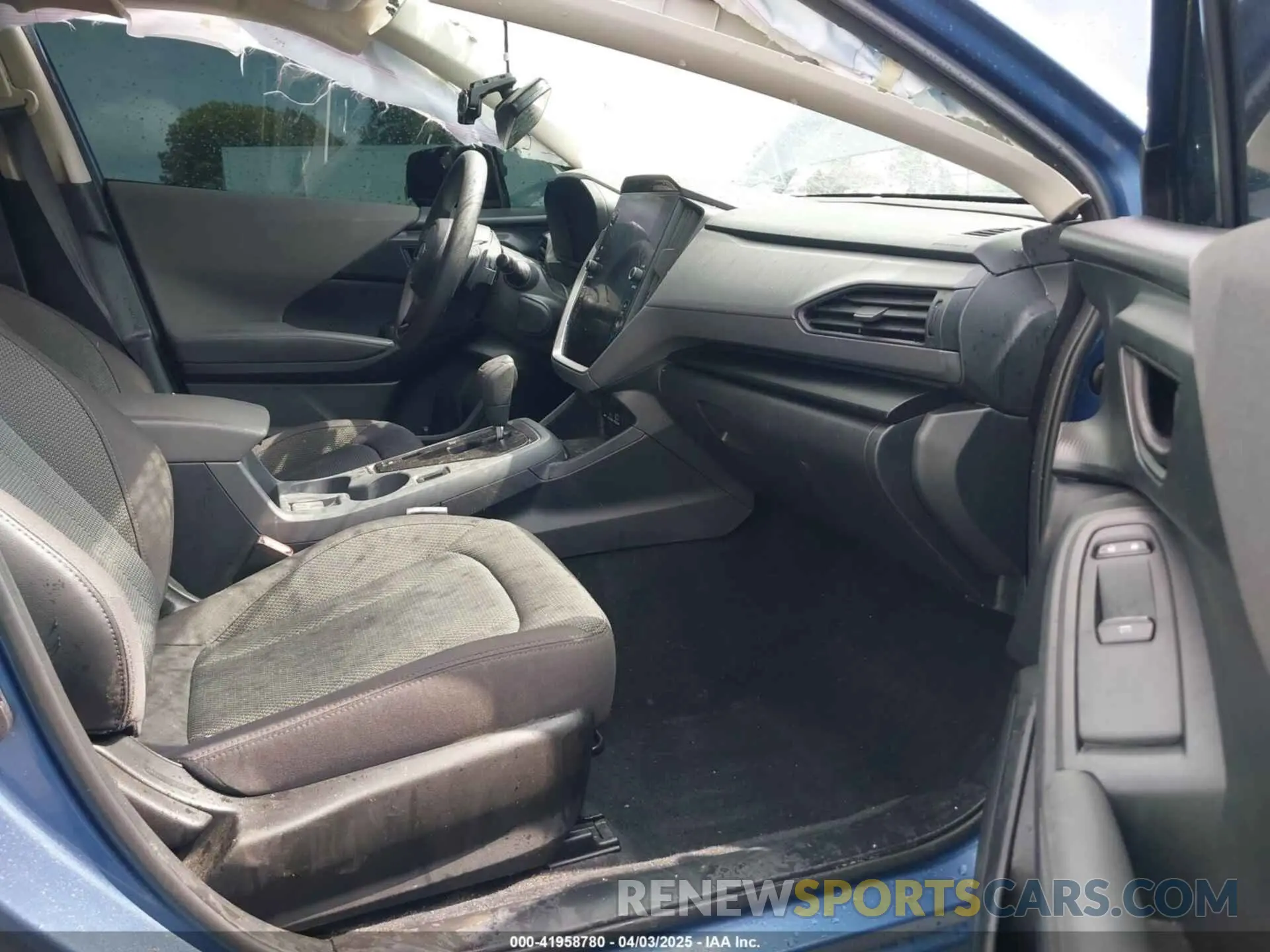 11 fotografías del automóvil dañado JF2GUADC5RH311520 SUBARU CROSSTREK 2024