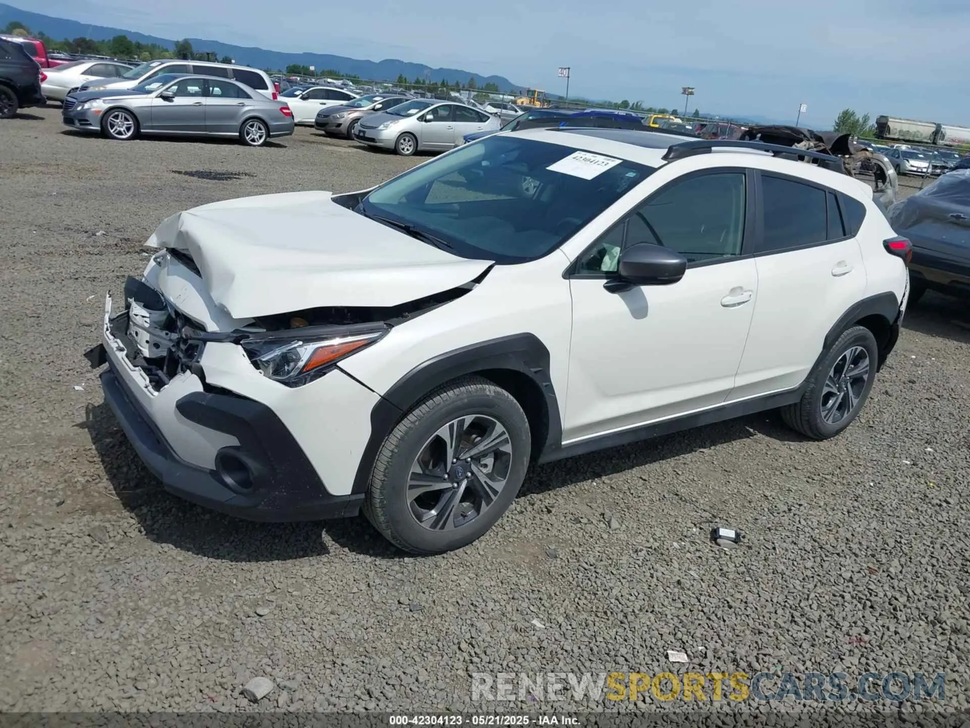 2 fotografías del automóvil dañado JF2GUADC6R8316256 SUBARU CROSSTREK 2024