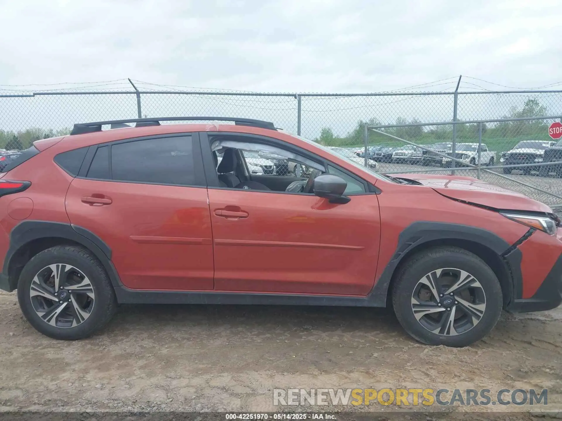 14 fotografías del automóvil dañado JF2GUADC6RH302552 SUBARU CROSSTREK 2024