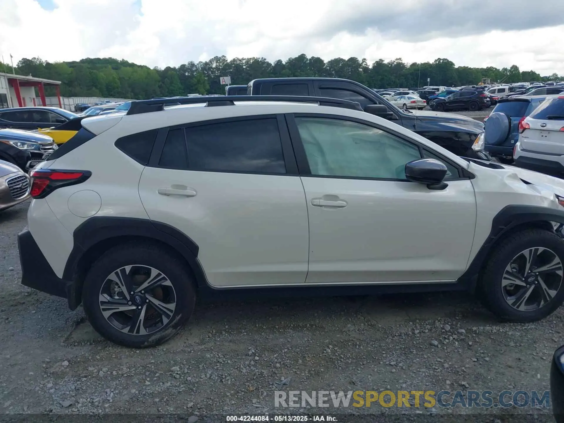 12 fotografías del automóvil dañado JF2GUADC6RH343456 SUBARU CROSSTREK 2024