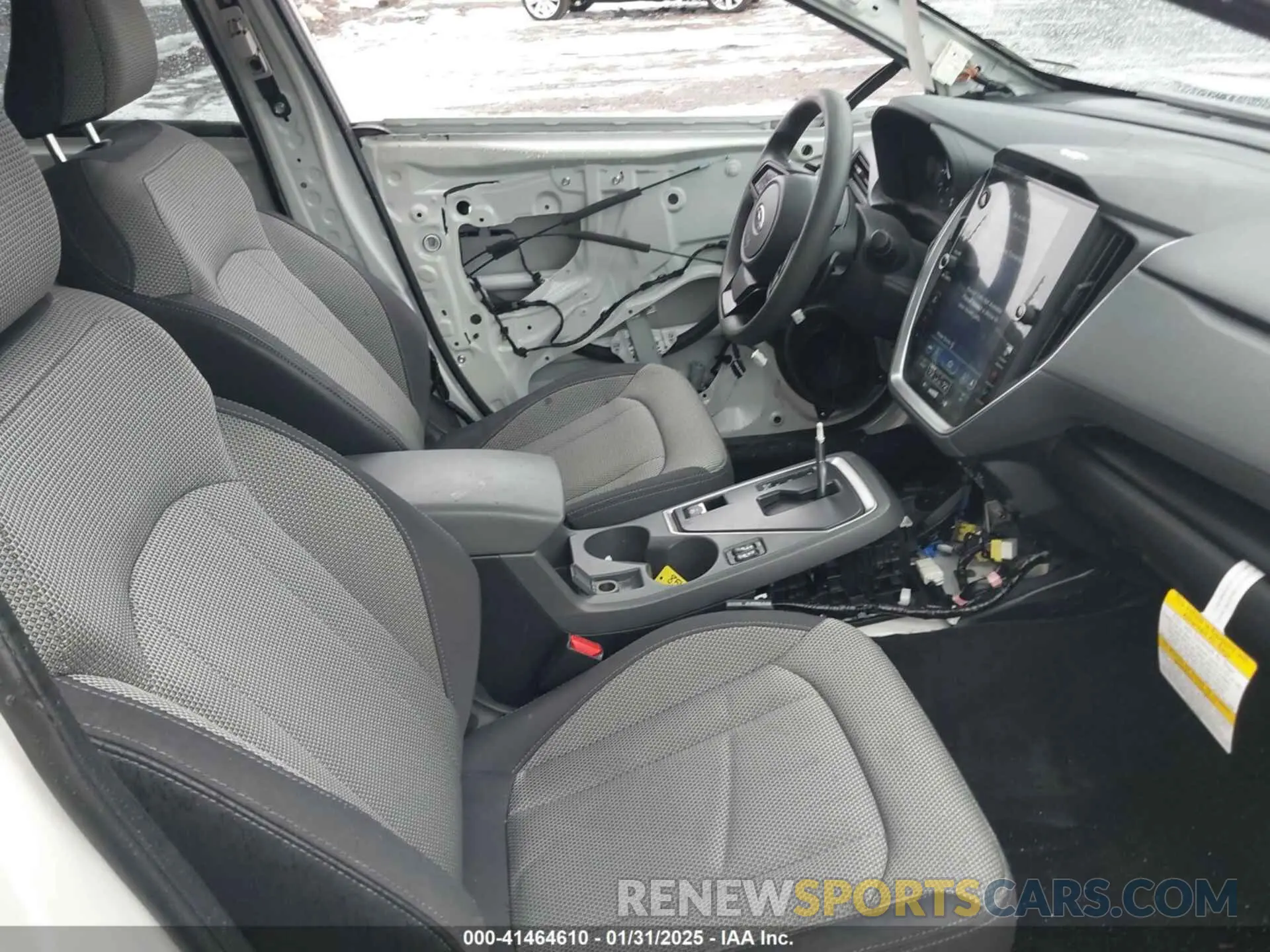 5 fotografías del automóvil dañado JF2GUADC7R8212410 SUBARU CROSSTREK 2024