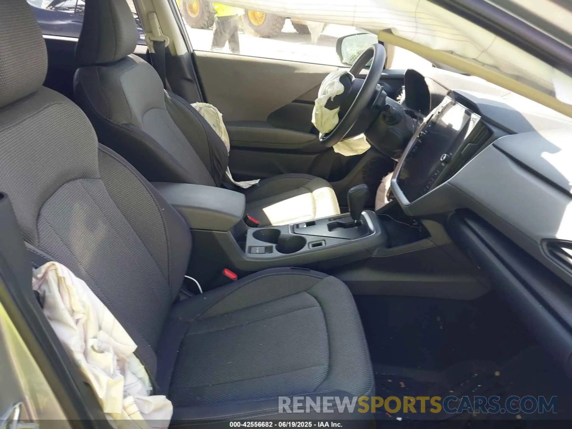 5 fotografías del automóvil dañado JF2GUADC8R8863688 SUBARU CROSSTREK 2024