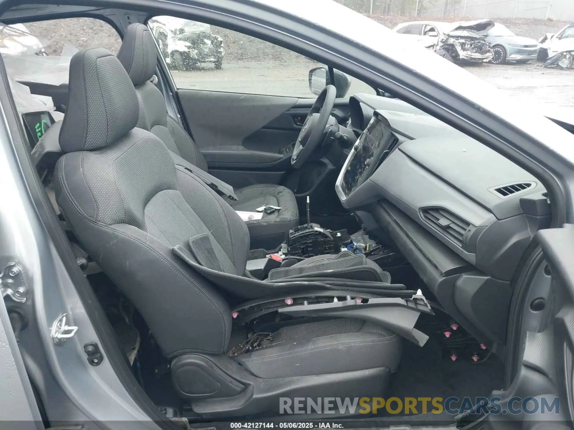 5 fotografías del automóvil dañado JF2GUADC8RH220645 SUBARU CROSSTREK 2024