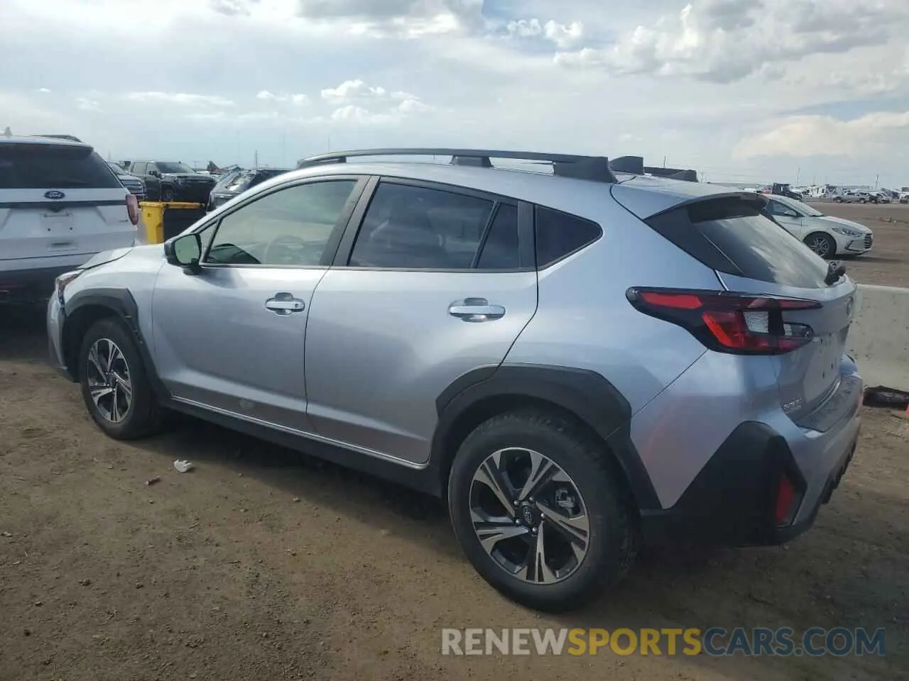 2 fotografías del automóvil dañado JF2GUADC9R8299131 SUBARU CROSSTREK 2024