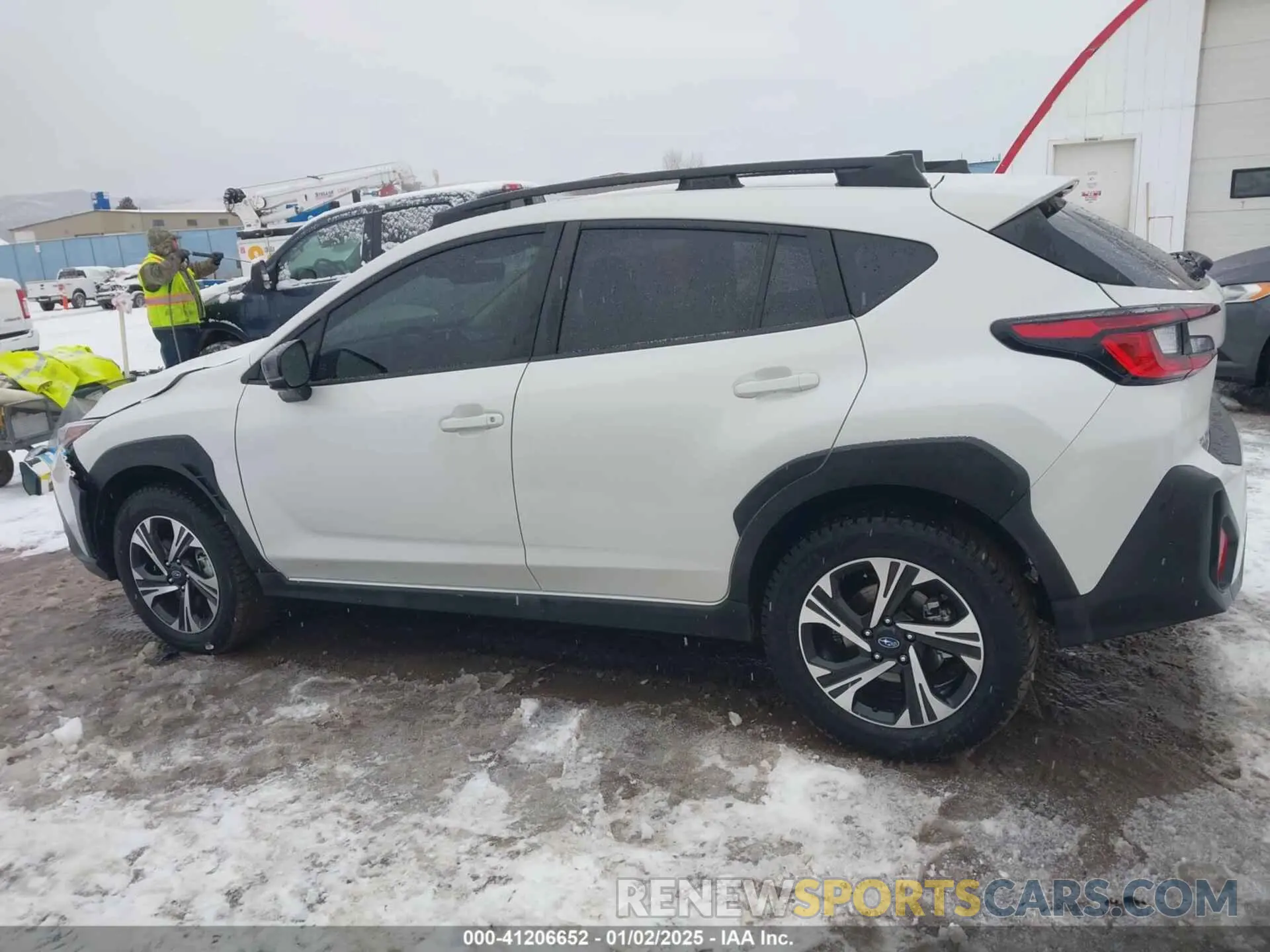 14 fotografías del automóvil dañado JF2GUADC9RH217656 SUBARU CROSSTREK 2024