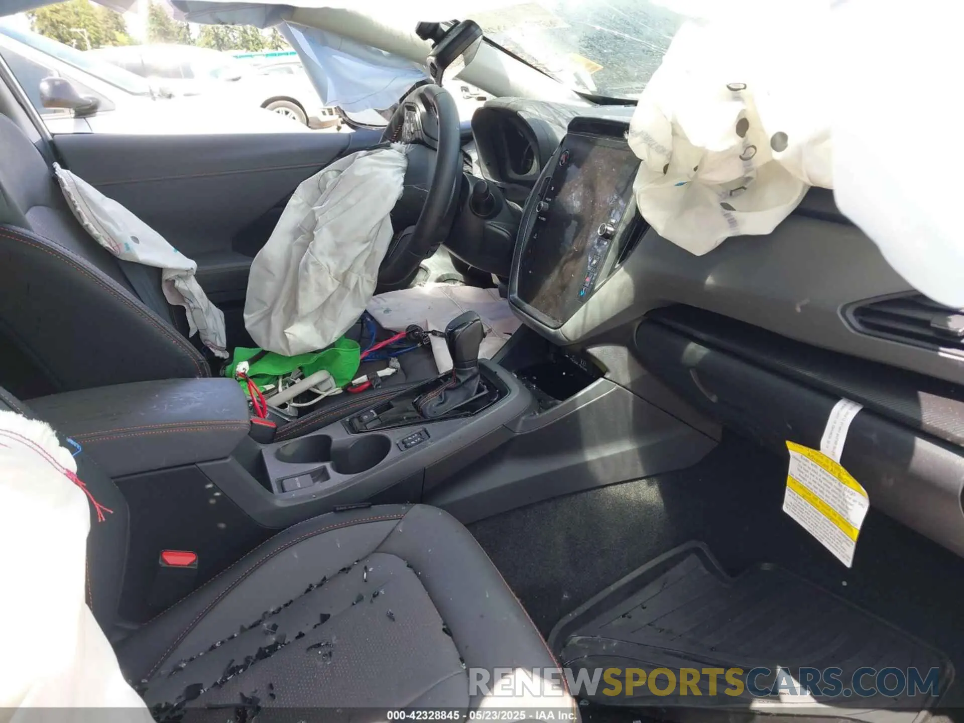 5 fotografías del automóvil dañado 4S4GUHL69S3700744 SUBARU CROSSTREK 2025