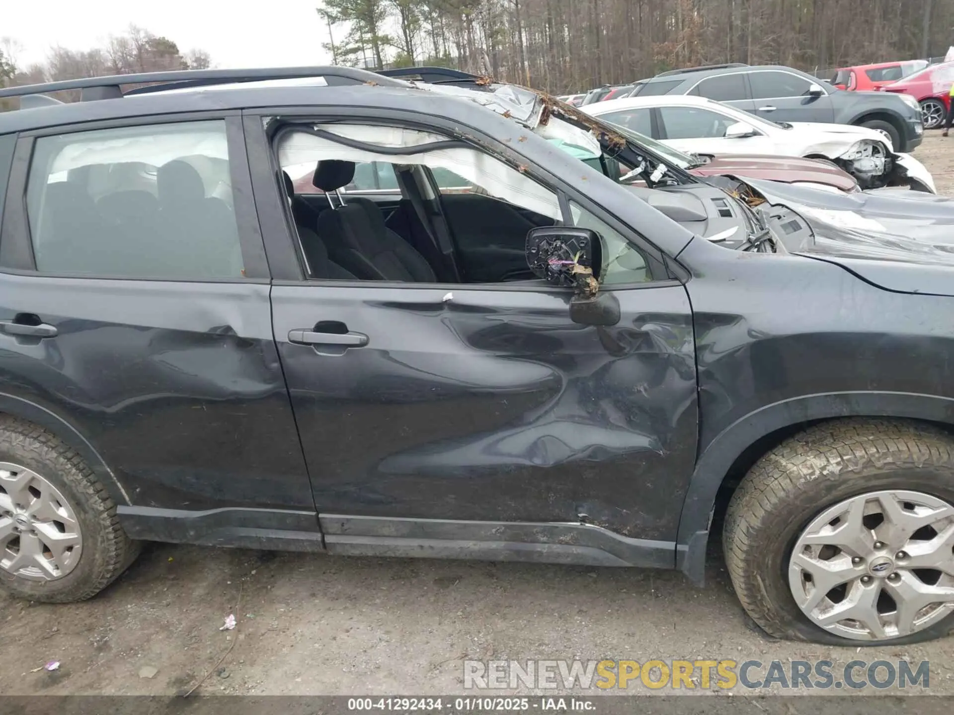 13 fotografías del automóvil dañado JF2SKACC5KH405887 SUBARU FORESTER 2019