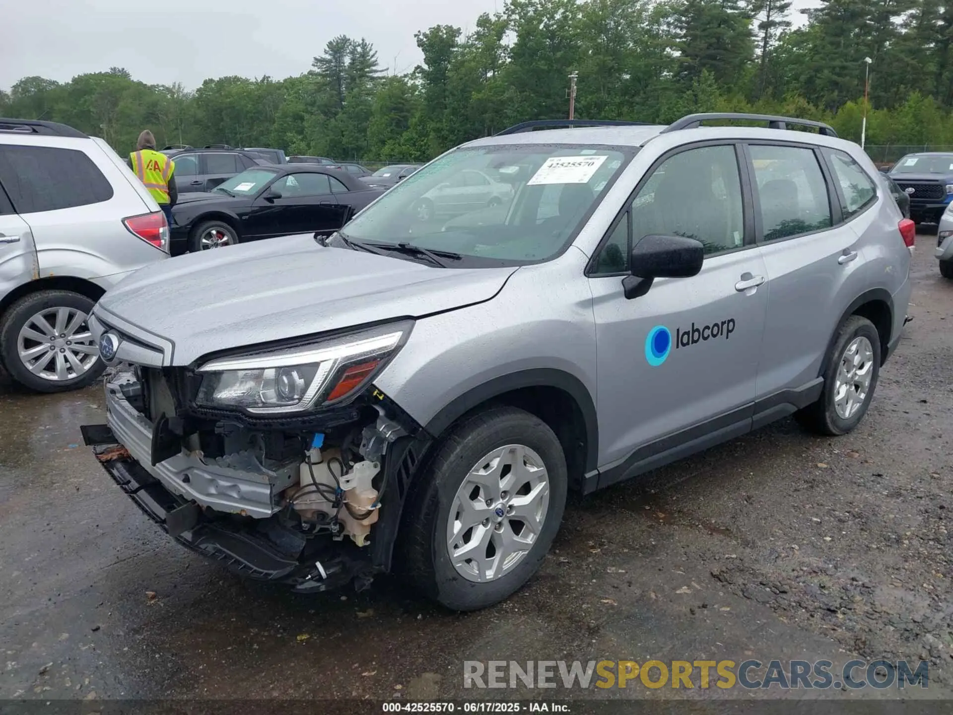 2 fotografías del automóvil dañado JF2SKACCXKH480486 SUBARU FORESTER 2019