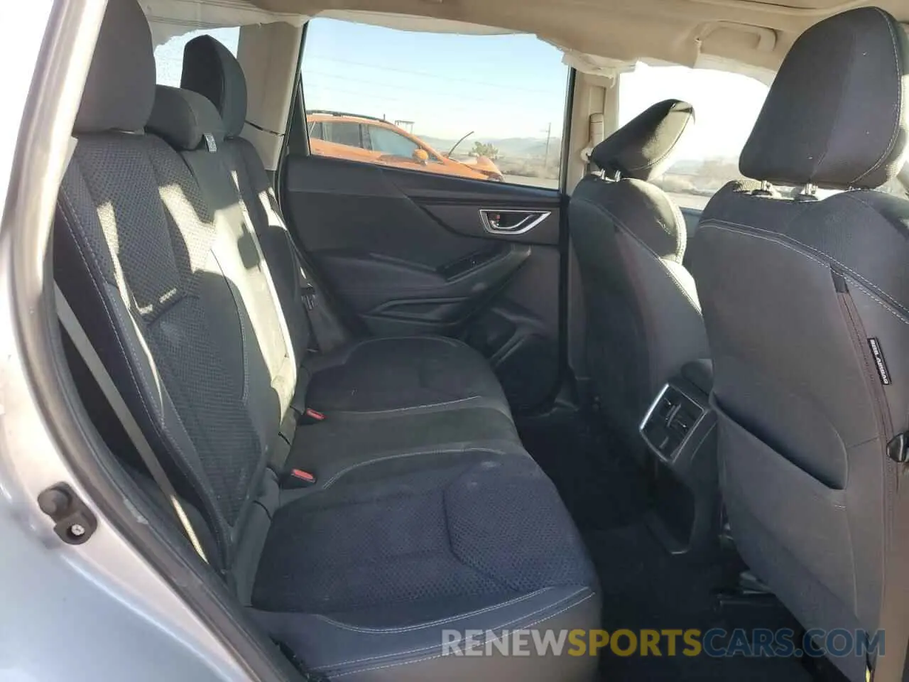 11 fotografías del automóvil dañado JF2SKAEC0KH526291 SUBARU FORESTER 2019