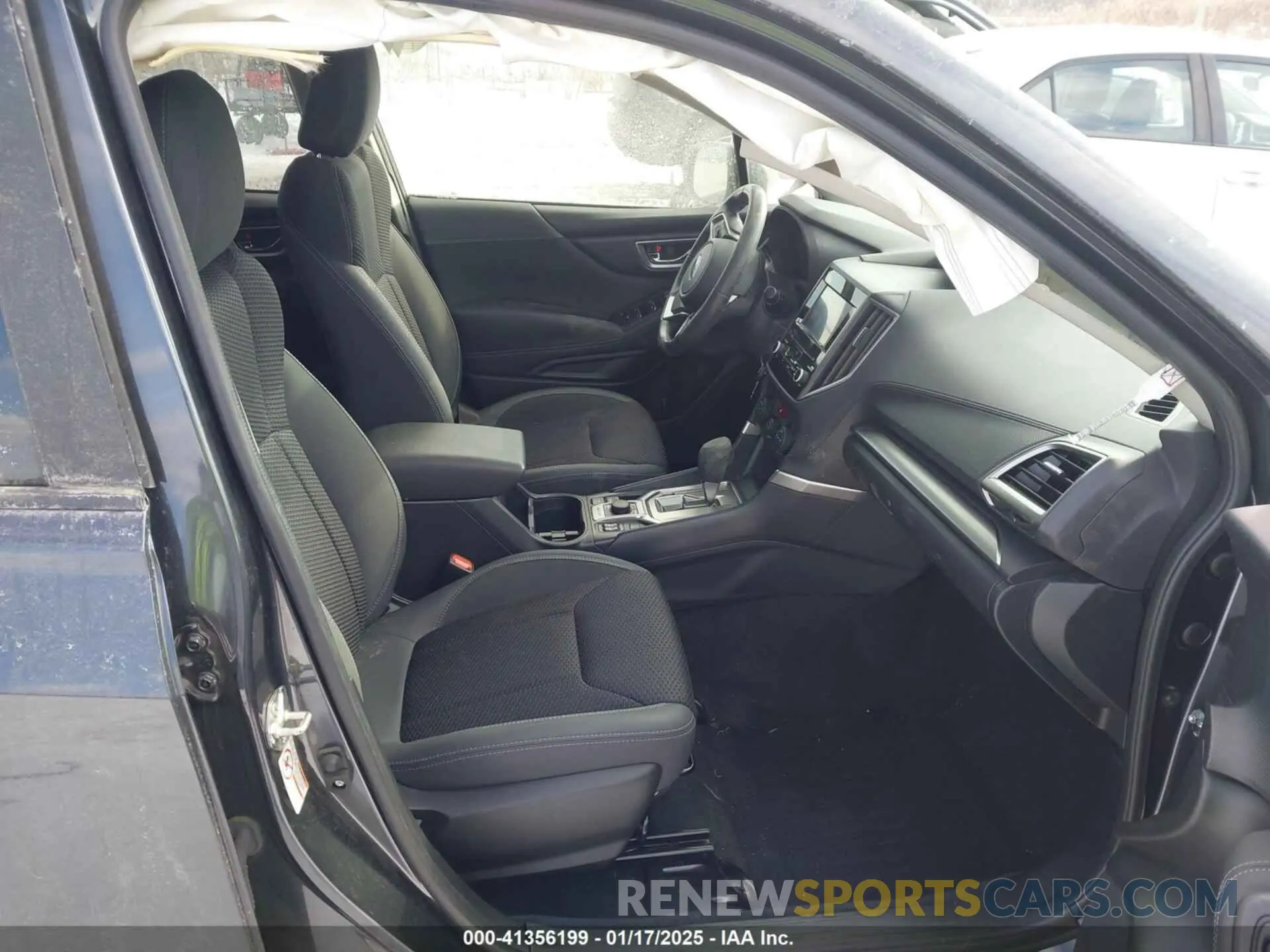 5 fotografías del automóvil dañado JF2SKAEC1KH568971 SUBARU FORESTER 2019