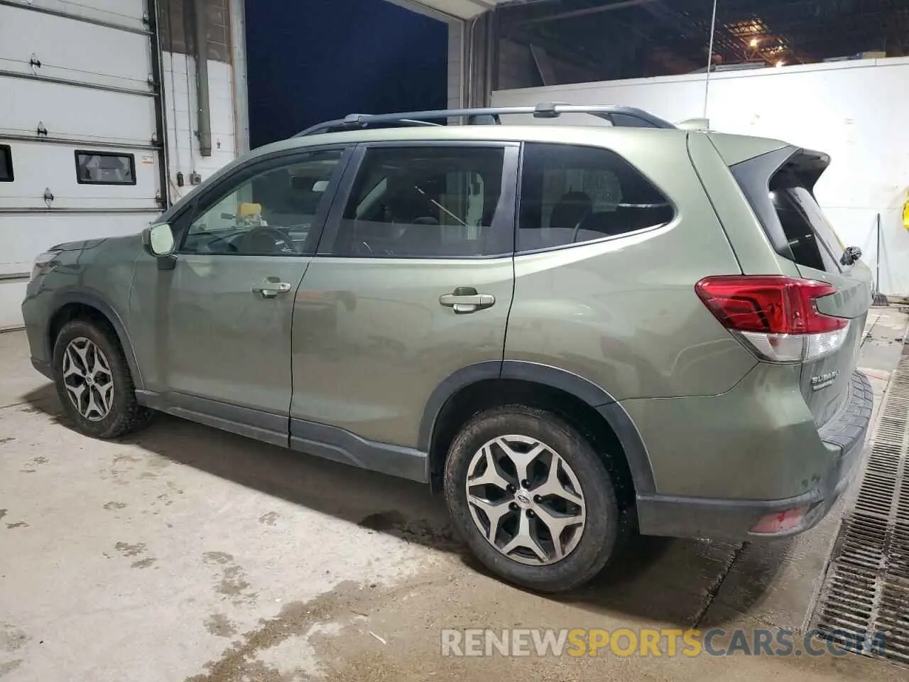 2 fotografías del automóvil dañado JF2SKAEC2KH455210 SUBARU FORESTER 2019