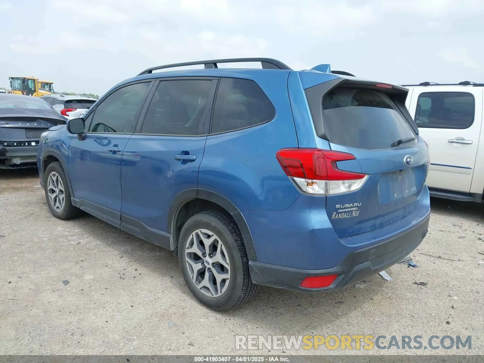 3 fotografías del automóvil dañado JF2SKAEC3KH538077 SUBARU FORESTER 2019