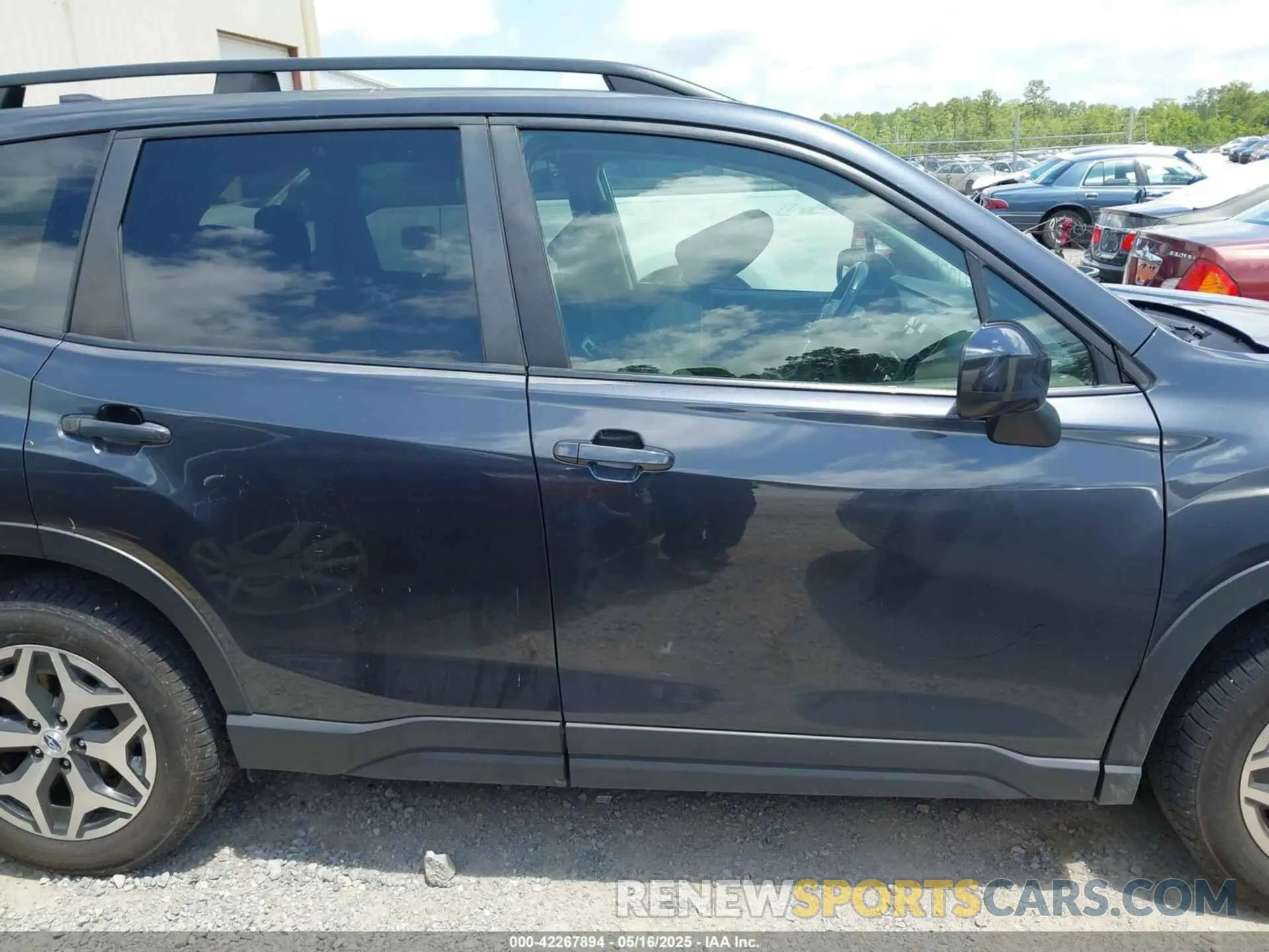 12 fotografías del automóvil dañado JF2SKAEC3KH544056 SUBARU FORESTER 2019