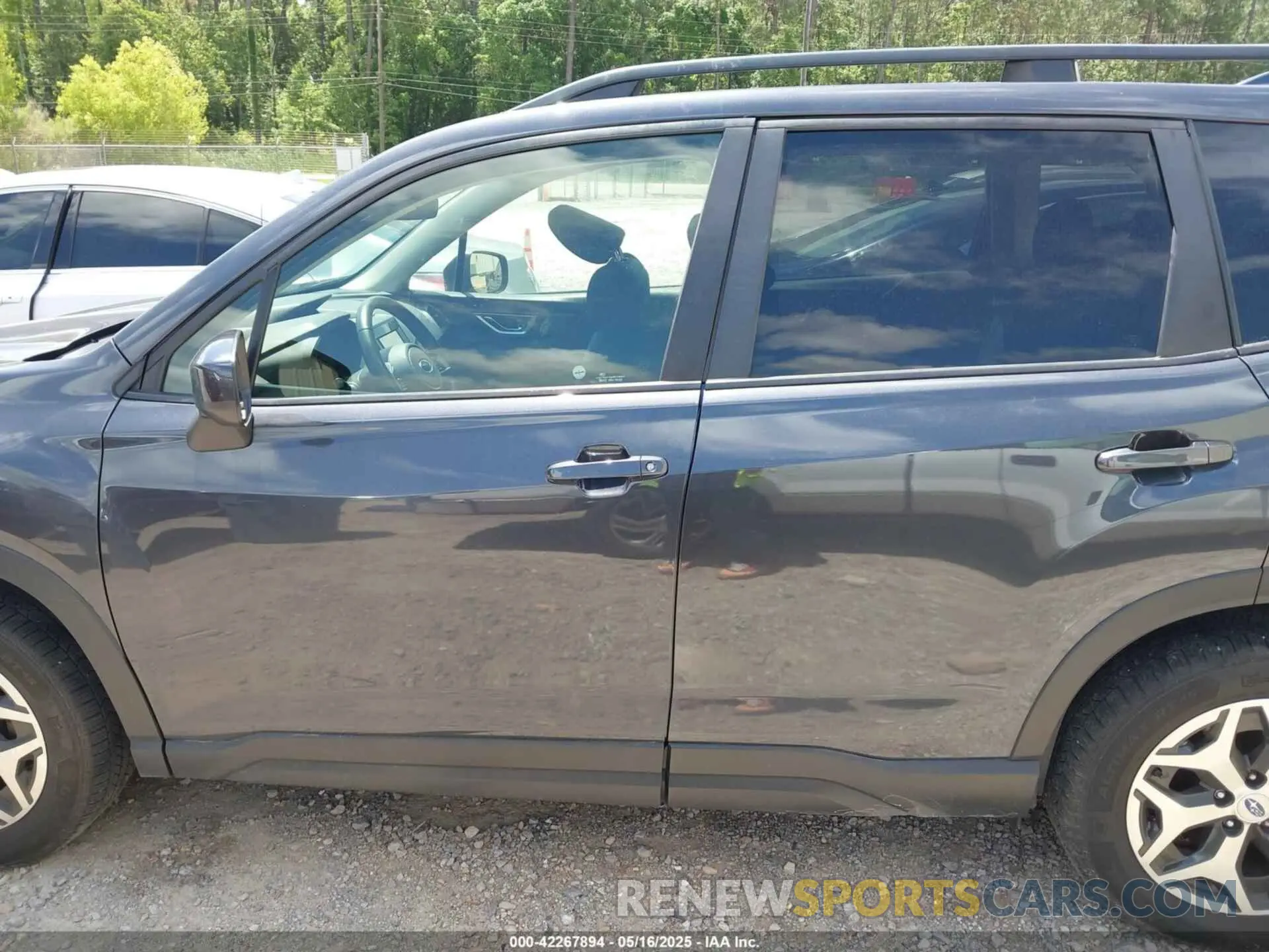 13 fotografías del automóvil dañado JF2SKAEC3KH544056 SUBARU FORESTER 2019