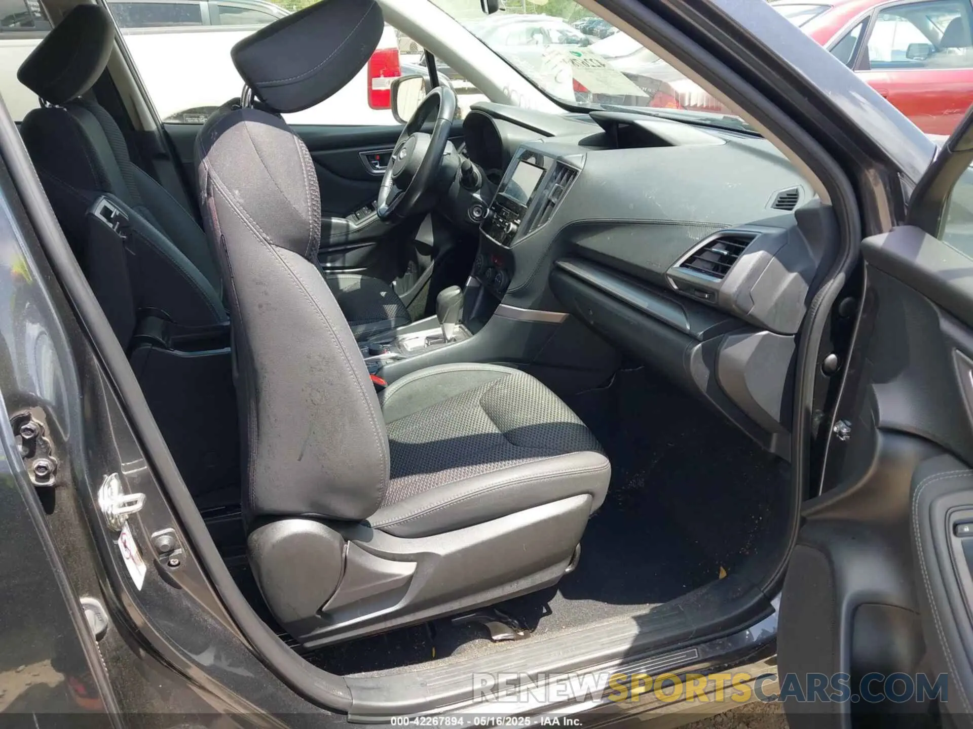 5 fotografías del automóvil dañado JF2SKAEC3KH544056 SUBARU FORESTER 2019