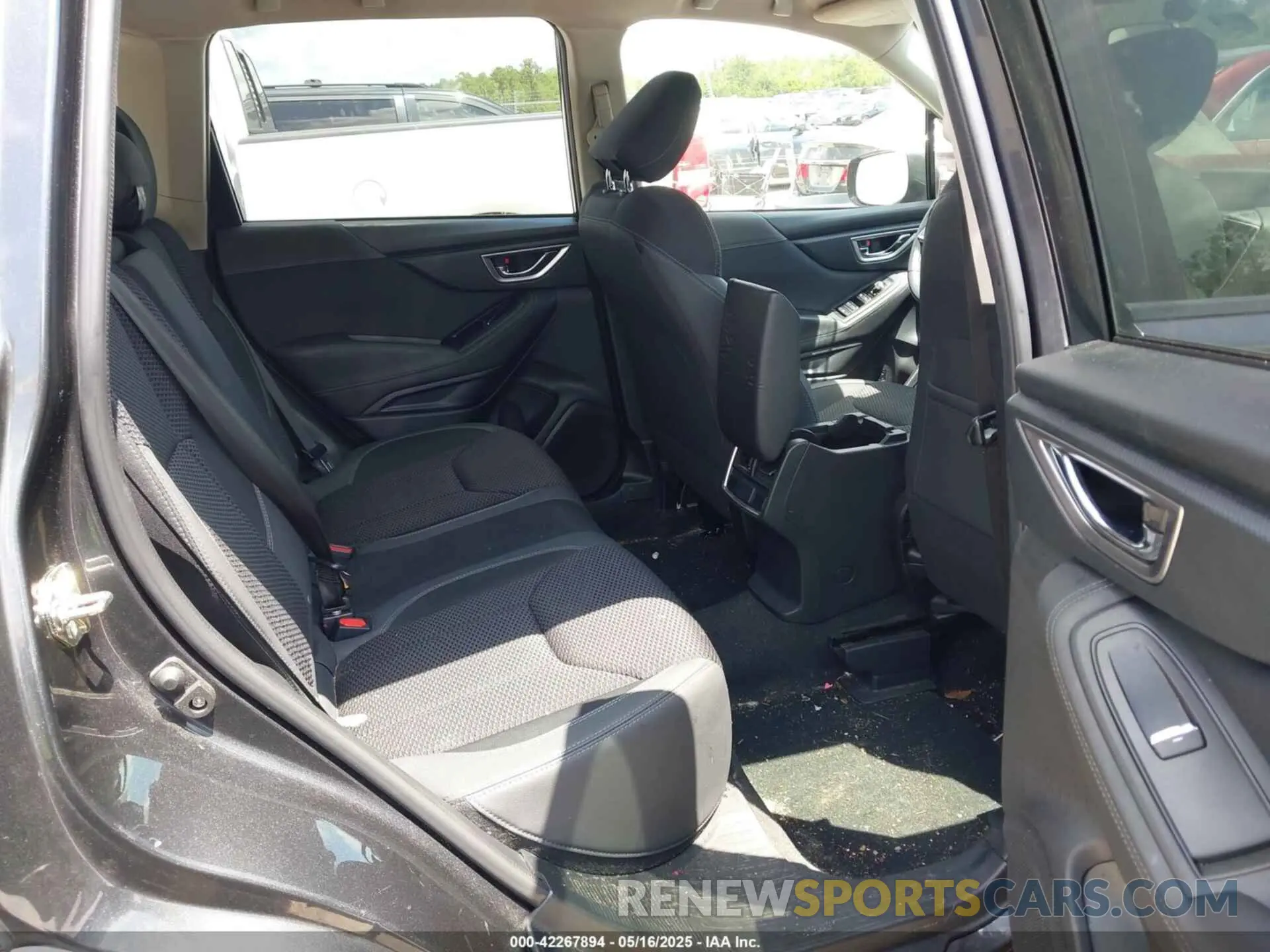 8 fotografías del automóvil dañado JF2SKAEC3KH544056 SUBARU FORESTER 2019