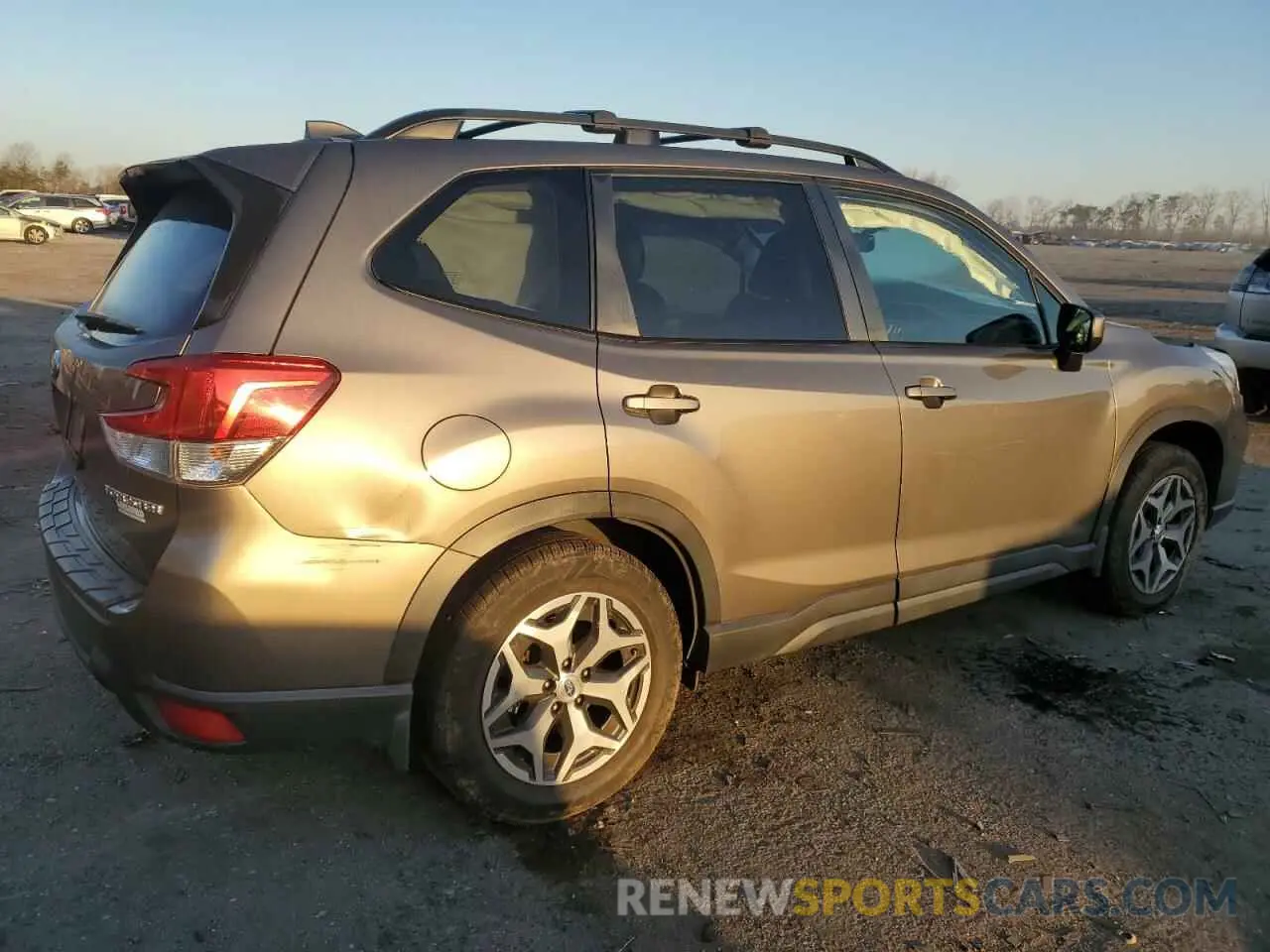 3 fotografías del automóvil dañado JF2SKAEC5KH459610 SUBARU FORESTER 2019