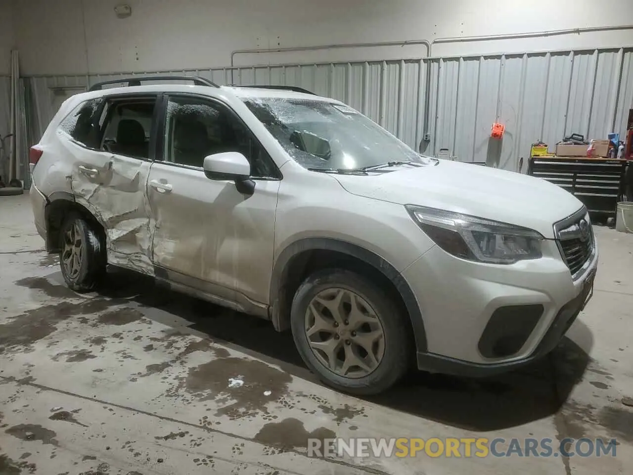 4 fotografías del automóvil dañado JF2SKAEC5KH466203 SUBARU FORESTER 2019