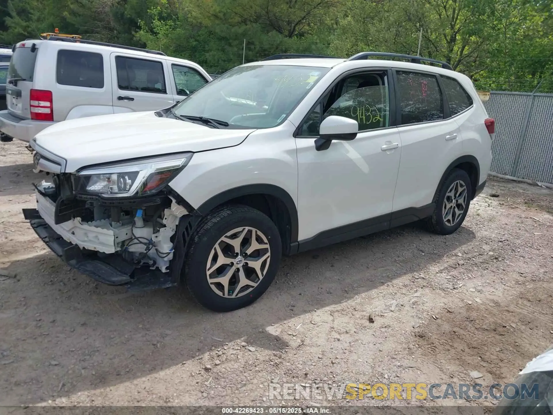 2 fotografías del automóvil dañado JF2SKAEC7KH586312 SUBARU FORESTER 2019