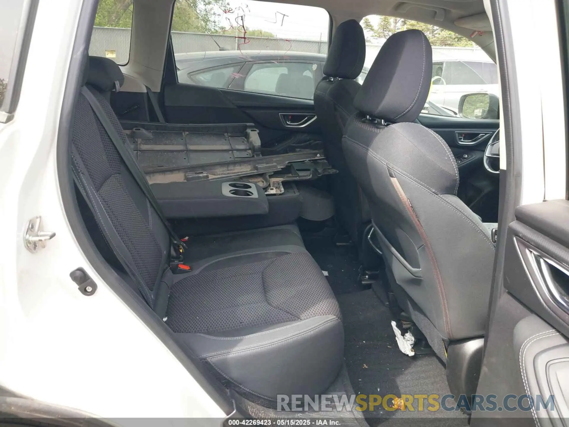 8 fotografías del automóvil dañado JF2SKAEC7KH586312 SUBARU FORESTER 2019