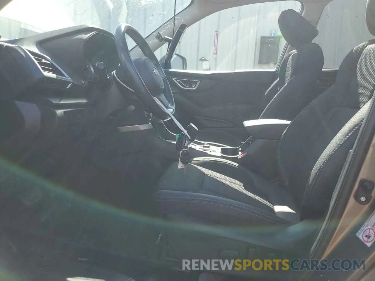 7 fotografías del automóvil dañado JF2SKAEC7KH593874 SUBARU FORESTER 2019
