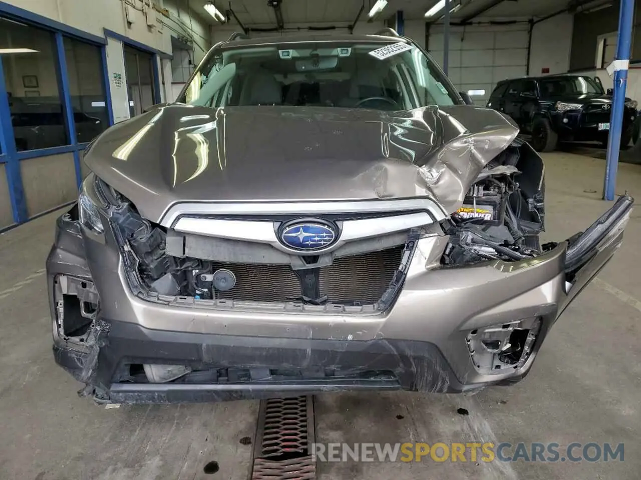5 fotografías del automóvil dañado JF2SKAEC8KH530430 SUBARU FORESTER 2019