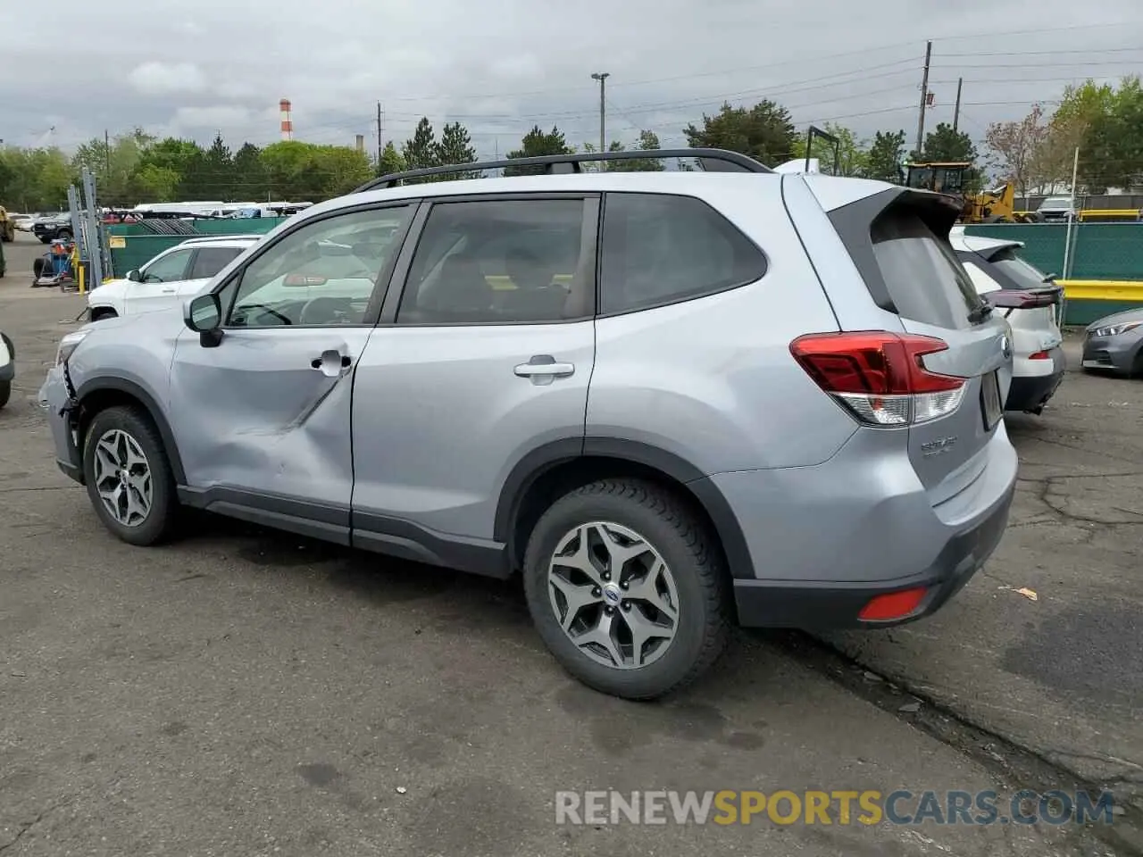 2 fotografías del automóvil dañado JF2SKAECXKH526573 SUBARU FORESTER 2019