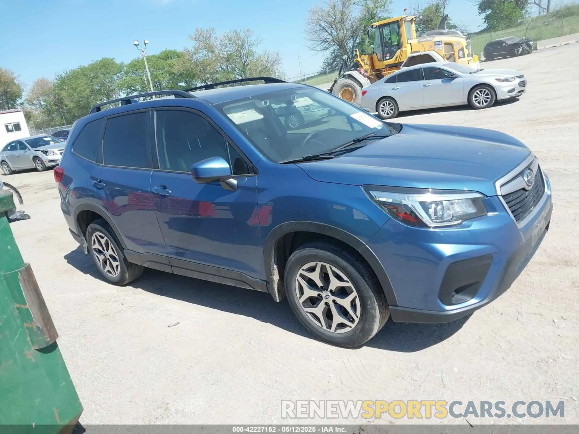 14 fotografías del automóvil dañado JF2SKAGC1KH545610 SUBARU FORESTER 2019