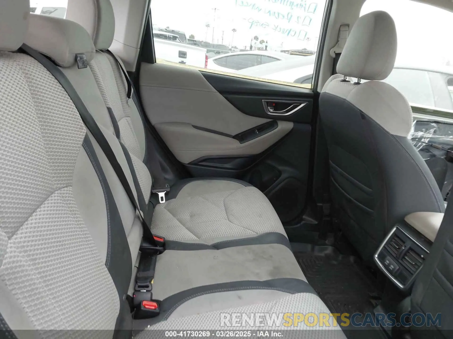8 fotografías del automóvil dañado JF2SKAGC3KH411522 SUBARU FORESTER 2019