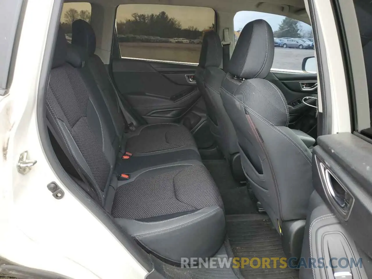 10 fotografías del automóvil dañado JF2SKAGC3KH439904 SUBARU FORESTER 2019