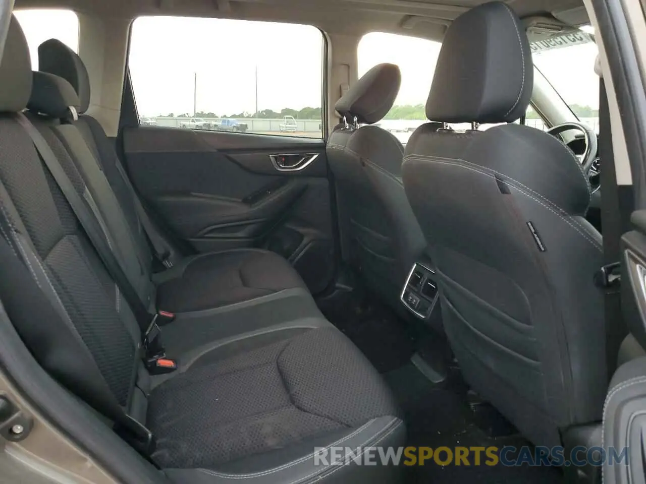 11 fotografías del automóvil dañado JF2SKAGC3KH509370 SUBARU FORESTER 2019