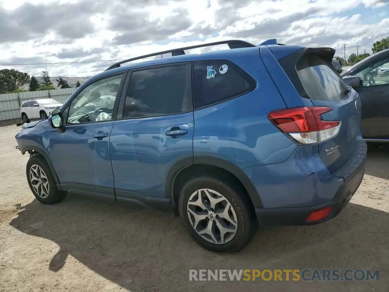 2 fotografías del automóvil dañado JF2SKAGC5KH449382 SUBARU FORESTER 2019