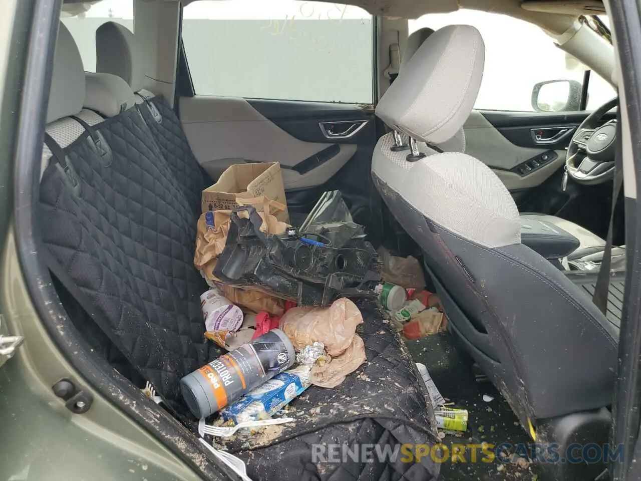 11 fotografías del automóvil dañado JF2SKAGC6KH487977 SUBARU FORESTER 2019