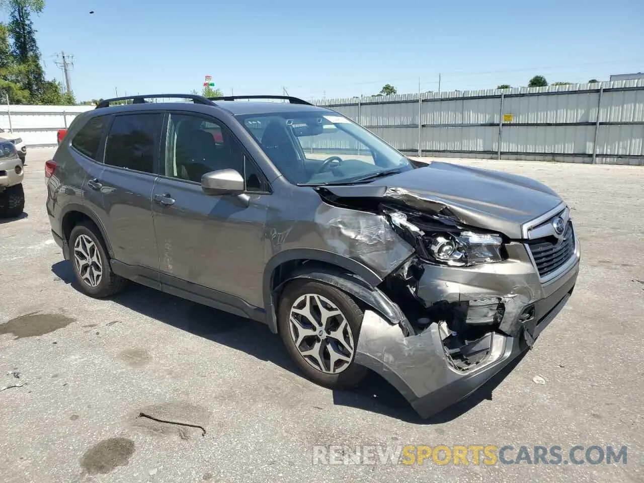 4 fotografías del automóvil dañado JF2SKAGC6KH587951 SUBARU FORESTER 2019
