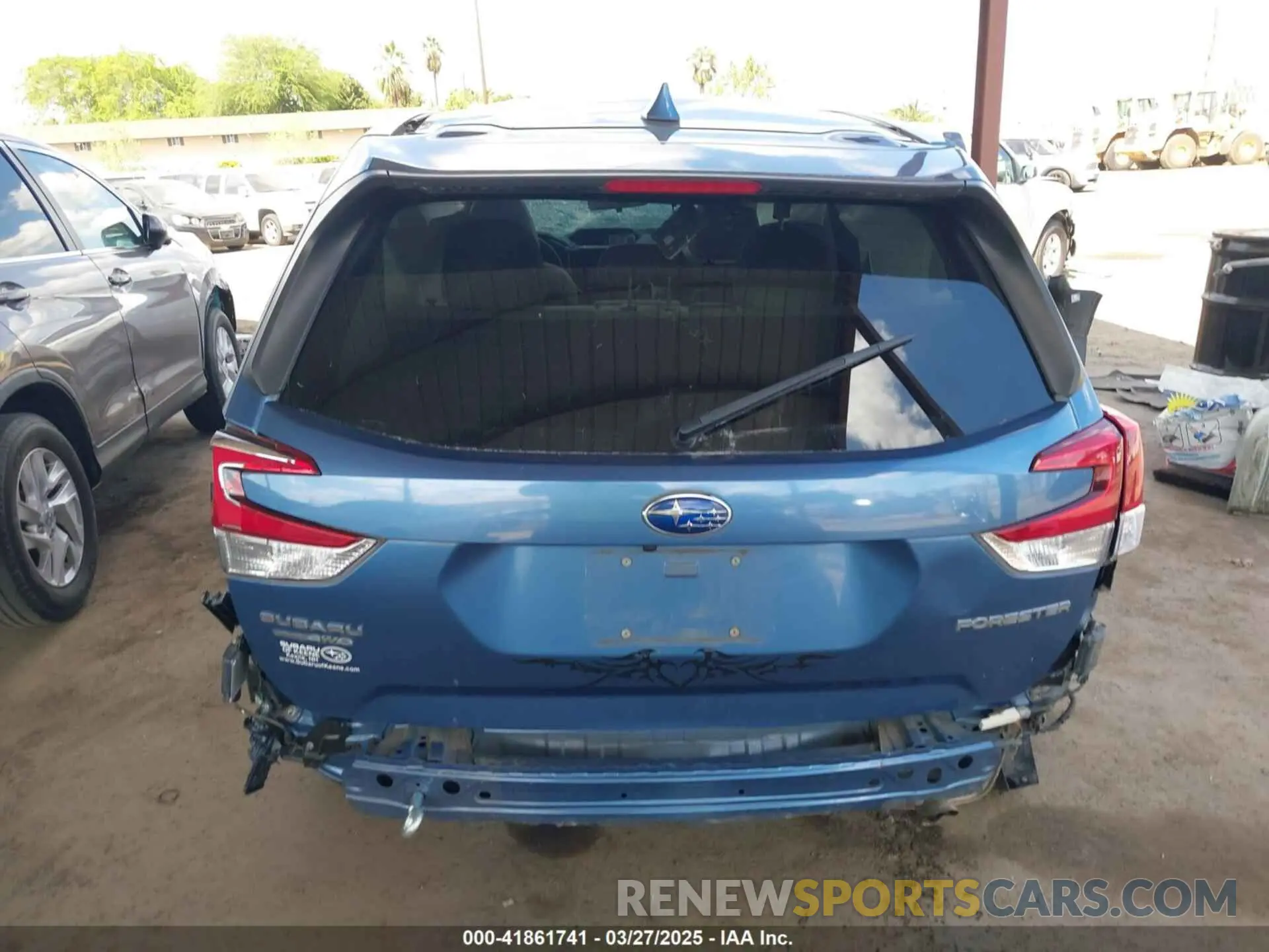 17 fotografías del automóvil dañado JF2SKAGC9KH412500 SUBARU FORESTER 2019