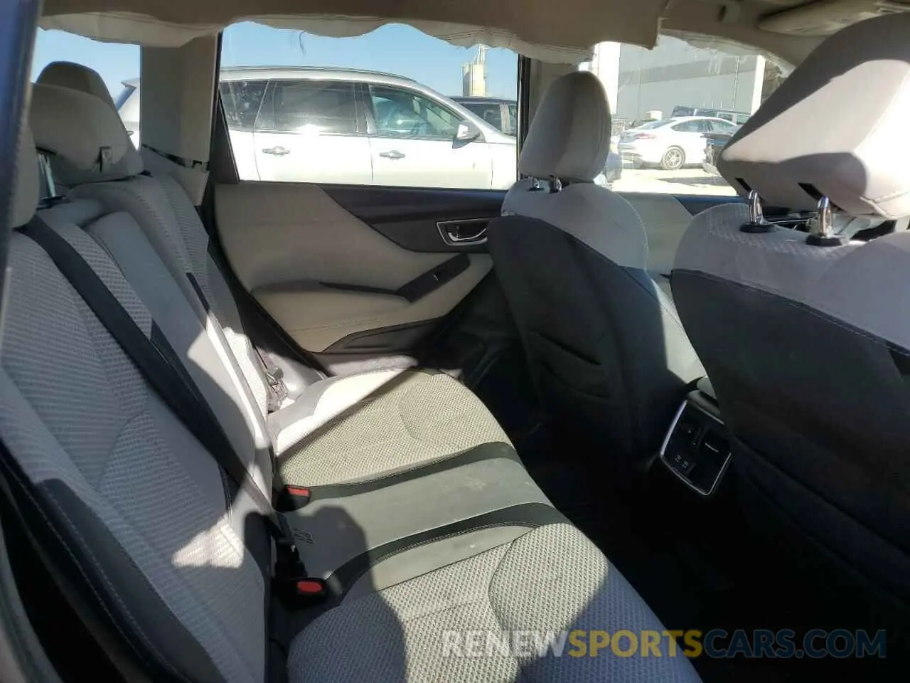11 fotografías del automóvil dañado JF2SKAGC9KH463723 SUBARU FORESTER 2019